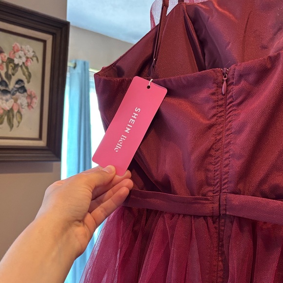Elegant Burgundy Tulle ruffle dress NEW w/Tag - Picture 4 of 7